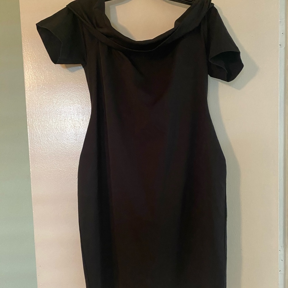 ASOS CURVE BLACK OFF TGE SHOULDER DRESS